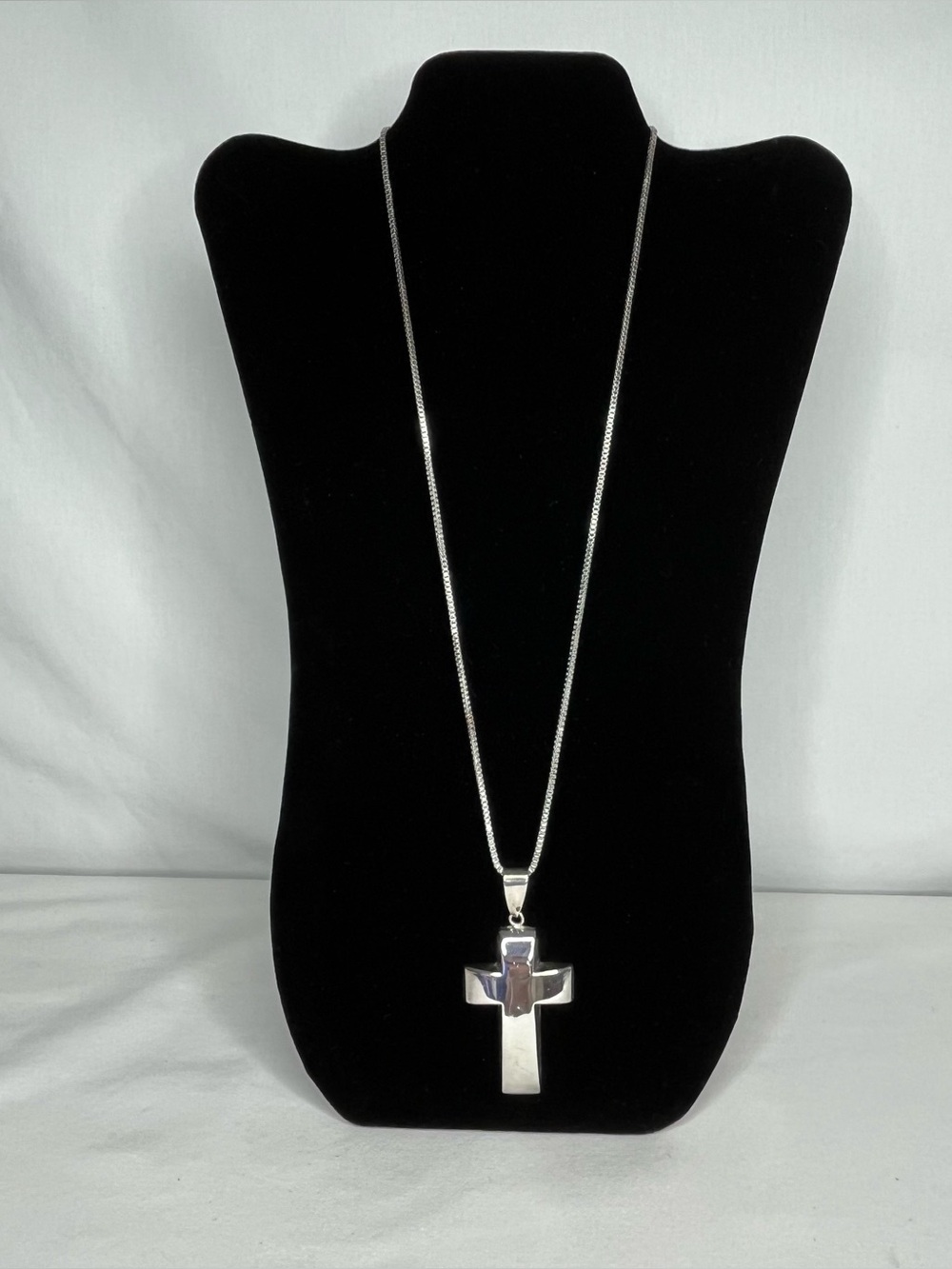 925 Silver Hollow Cross Pendant and Box Chain Necklace. Made in Thailand.